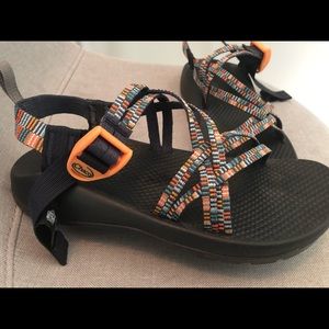 🌼Girl’s Chaco Sandals**WORN ONCE!!🌼